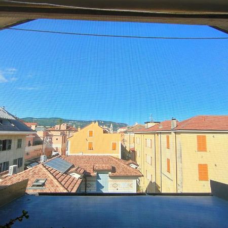 Il Gioiello Di Pietra Apartment ปิเอตราลิกูเร ภายนอก รูปภาพ